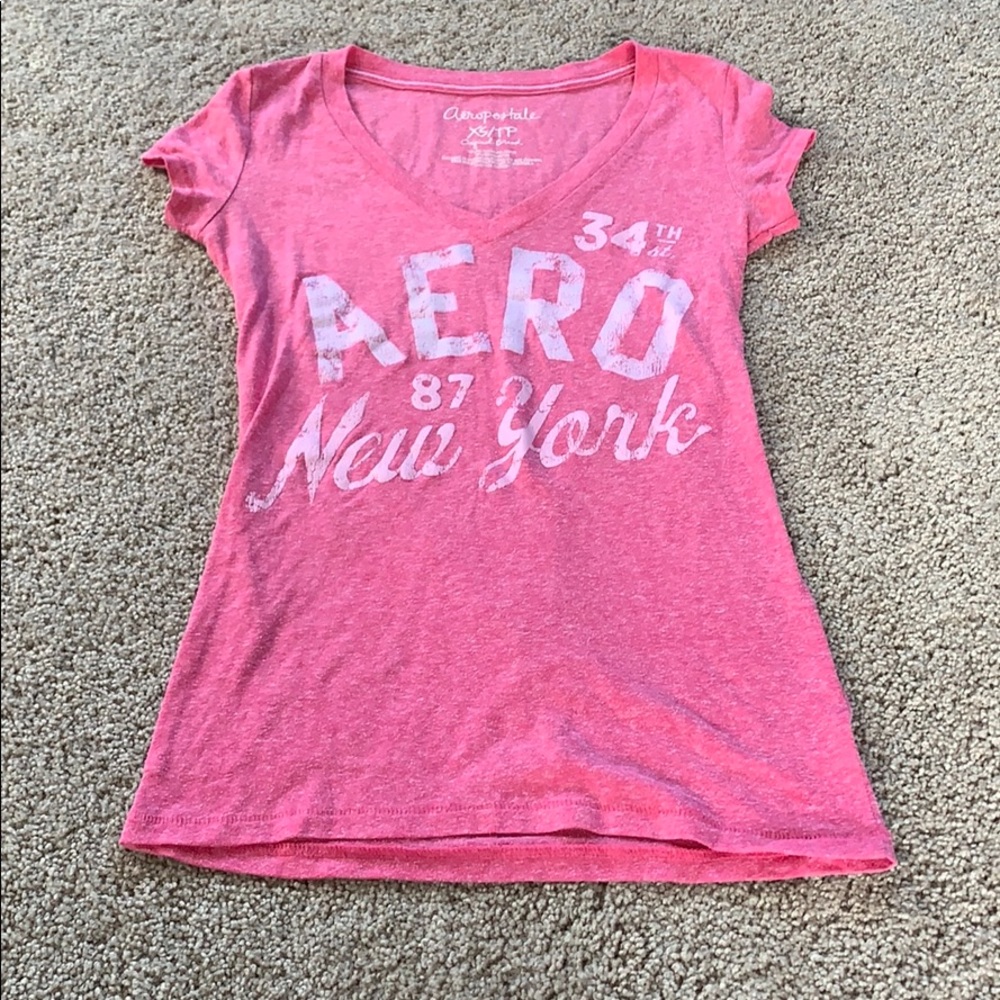 Aeropostale logo v-neck tee